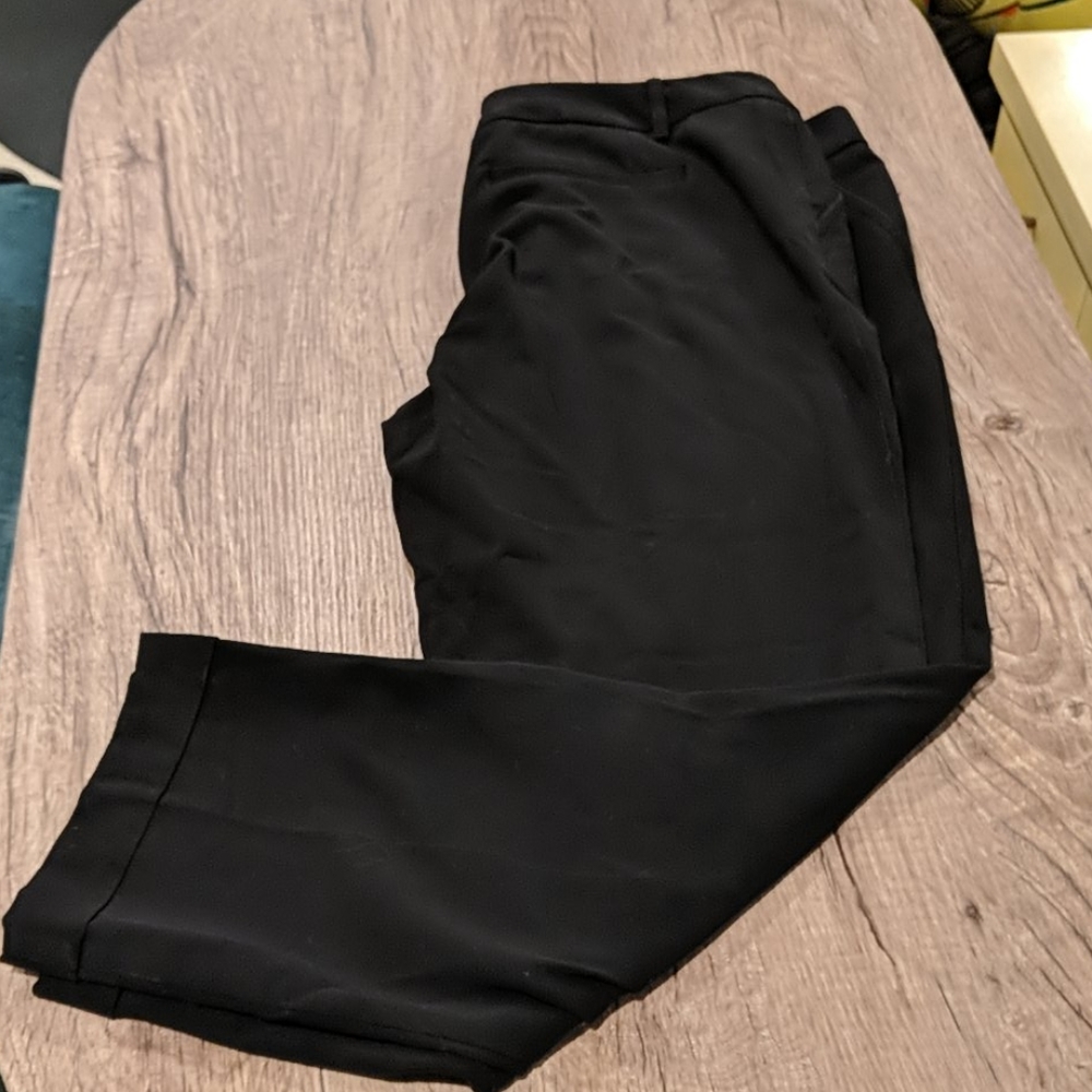 New York & Company stretch ankle cuffed pants 10